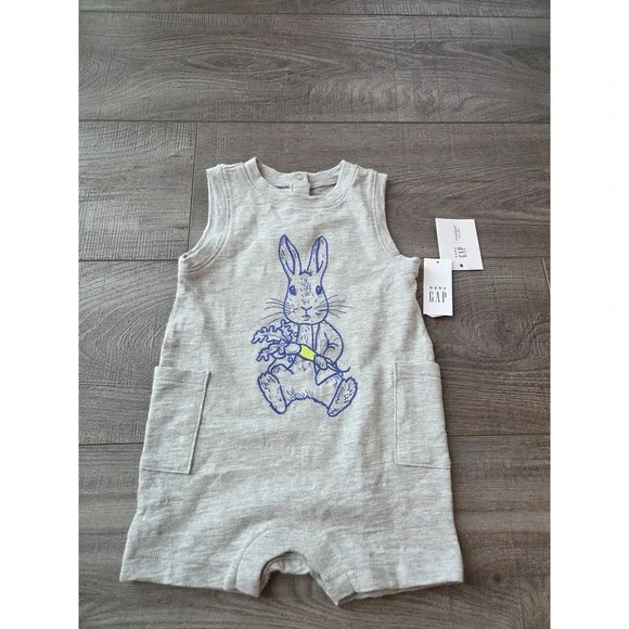 Baby‎ gap boys romper 3-6 mos