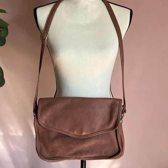 Vintage Letisse‎ Brown Leather Crossbody Flap Bag