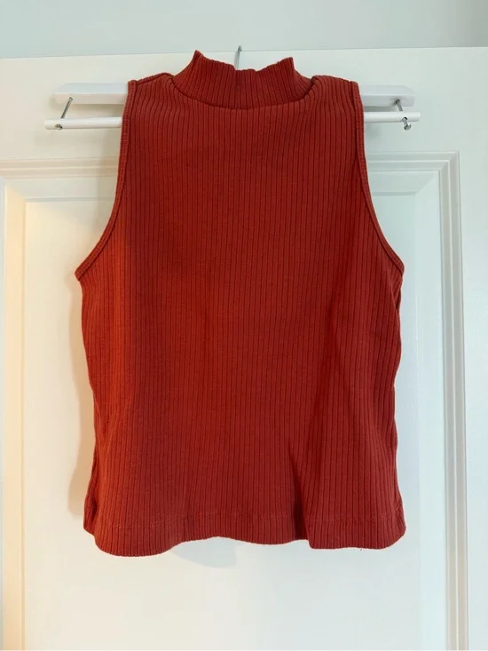 Matching set! Sleeveless Ribbed Mock Neck Tank Top and Matching Skirt - Rust