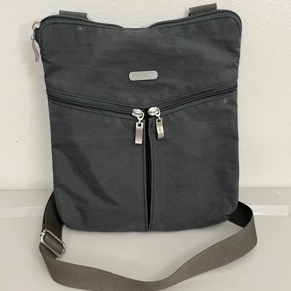Baggallini Horizon Crossbody Bag Organizer Travel‎ Pockets RFID Lightweight