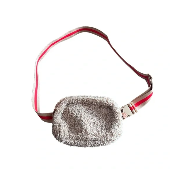 Anthropologie Libbie Fleece Belt Bag‎ / Sling Bag