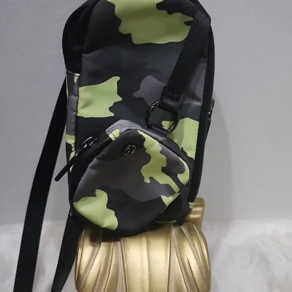 Lululemon Modular Phone Crossbody Bag  Camo