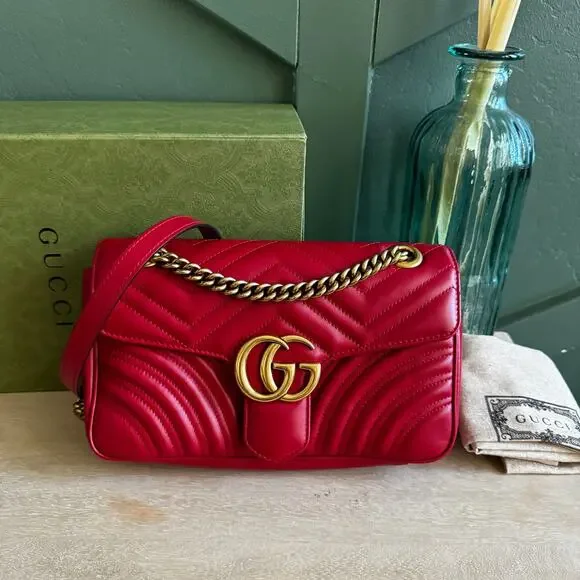 145 EUC GUCCI SMALL MARMONT FLAP HIBISCUS RED