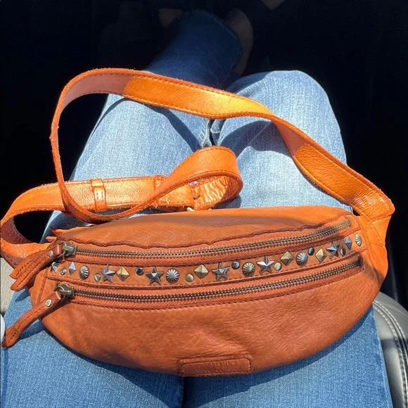 MARTA PONTI PORTUGAL WAIST BAG FANNY PACK BELT BAG CROSSBODY STUDDED LEATHER