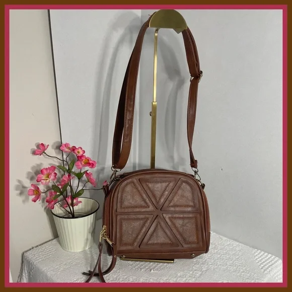 Geometric Appliqué Korean Style Crossbody Bag‎  Brown