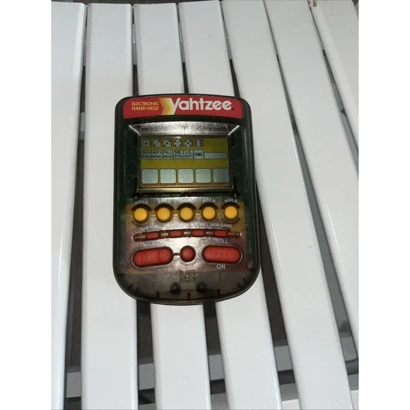 Vintage 1995 Yahtzee Electronic Hand held Game Milton Bradley TESTED