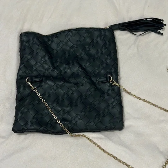 5/15 Urban Expressions black certified vegan woven crossbody fringe pull