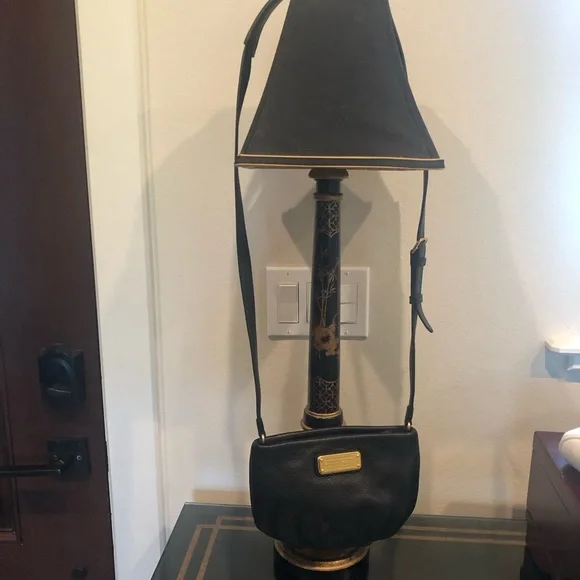 MARC JACOBS black leather small crossbody NWOT w/ Dustbag