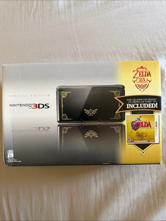 Nintendo 3DS Special Edition Black and Gold Zelda 25th Anniversary