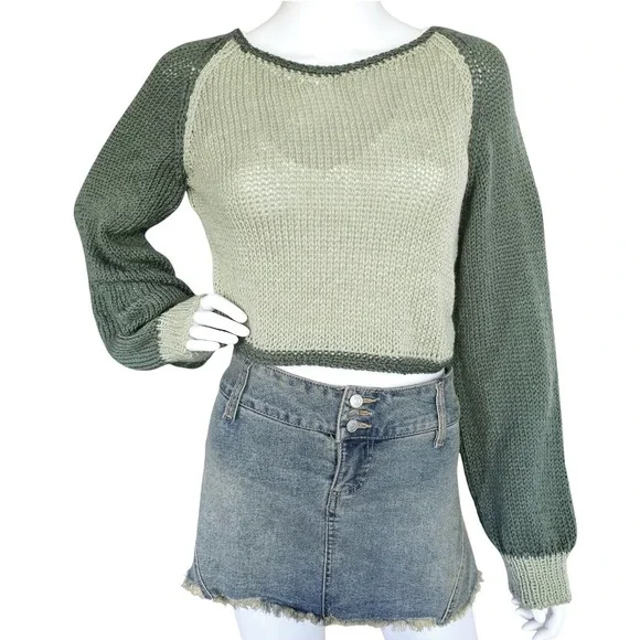 Handmade Knit Cropped Sweater – Two Tone Green | Size‎ Small-Medium