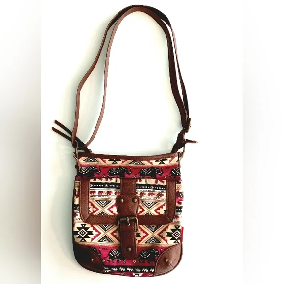 Unionbay women's crossbody bag with top zip and animal print design
