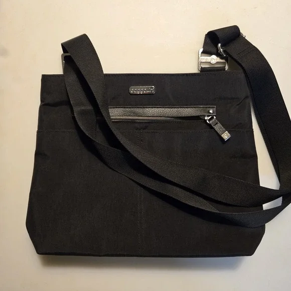 Baggallini Black Nylon Crossbody Bag Purse -EUC