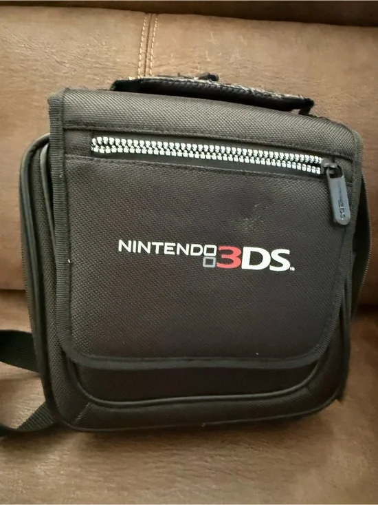 Official Nintendo 3DS Black Carry Case Travel Bag padded elite