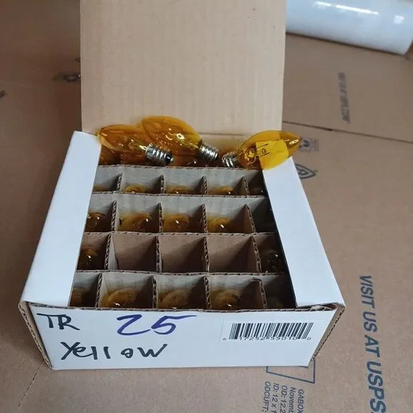 C7 5W Yellow Box of 25 Replacement Bulbs Transparent 130v NOS Light Show Craft