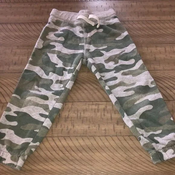 Camo sweats by Carter’s drawstring Comfy cotton. No trip jogger cuffs. Outdoors
