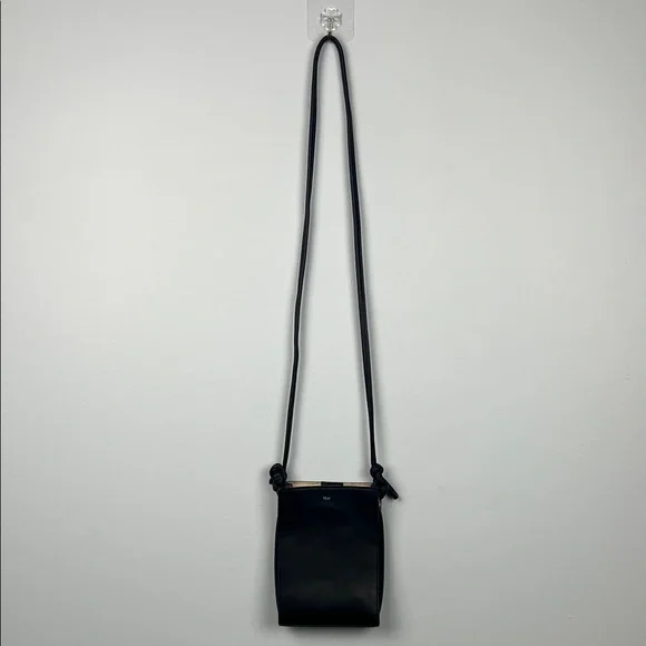 Mur women’s black crossbody knot strap purse