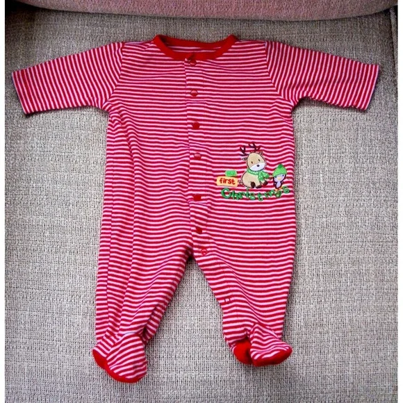 Baby's First Christmas Carter's Embroidered Sleeper EUC 3 Mos Penguin‎ Reindeer
