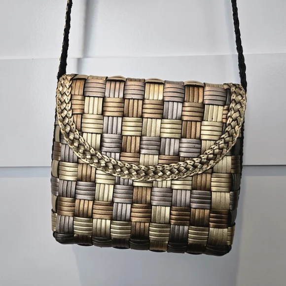 Like New CEM Gem Tone Woven Crossbody Bag - Gold, Silver, Copper