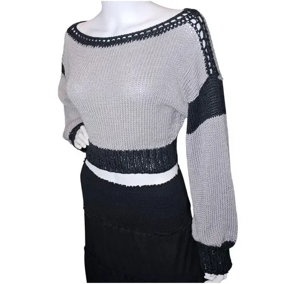 Handmade Knit Oversize Cropped Sweater –‎ Grey & Black Colorblock