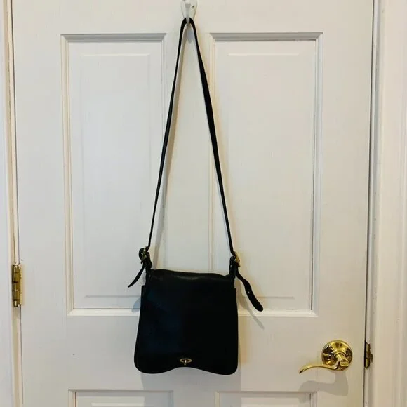 Women's Vintage Coach Should Bag Cross body Bag