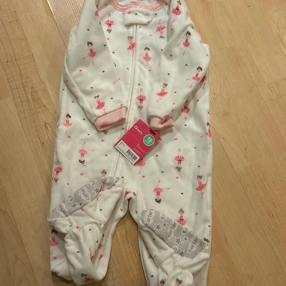 Carters onesie/2