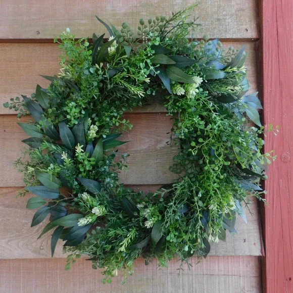 Artificial Year Round Greenery Wreath for Front Door Boxwood Classic Hops‎