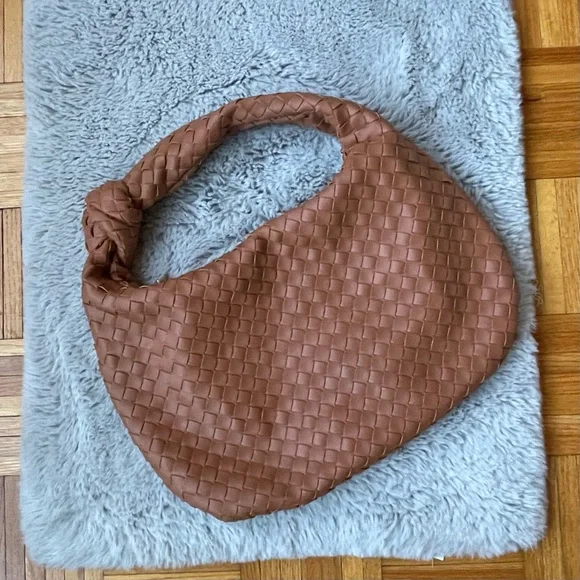 Elegant Brown Woven Hobo Bag