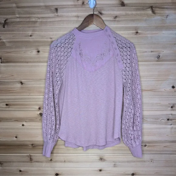 Free People Crochet‎ Lace Sleeve Waffle Knit Thermal Top Pink Embroidered Small