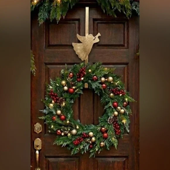 UNBRANDED |  Holiday Wreath Holder