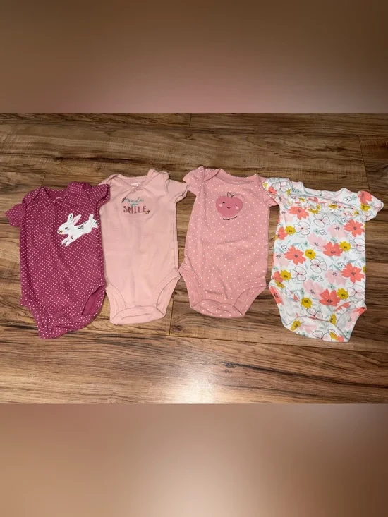 Carters 4 Piece Body Suit Bundle Pink Floral Bunny Apple Polka Dots 6M Girls