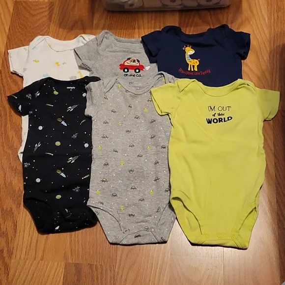 Carter's 6 Months Onesie Bundle