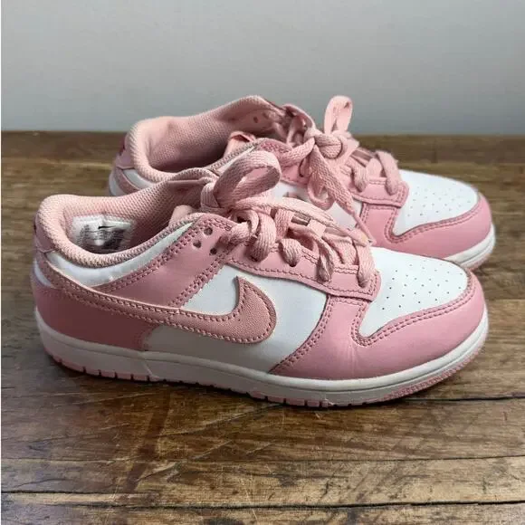 Nike Low Dunk Girl's Pink shoes size 2.5