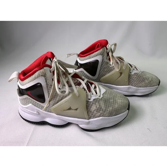 Nike LeBron 19 Sketch PS White Red Black Basketball Shoes‎ DD0421-101 Kids 1.5Y