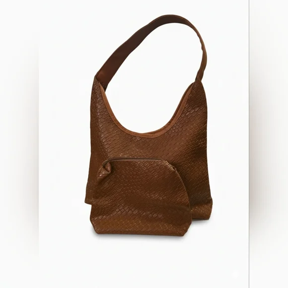 Woven Brown Women's Boho Bag Set Includes Makeup Bag New Never‎ used.