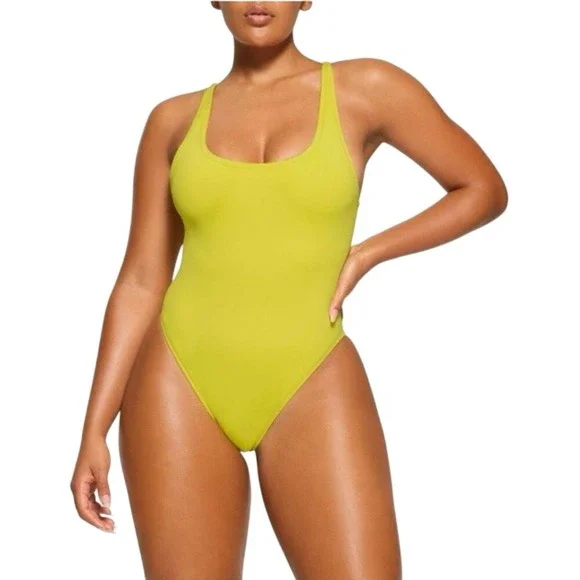 SKIMS SWIM SCOOP NECK ONE PIECE Swimsuit Bathing suit in Citrus size small