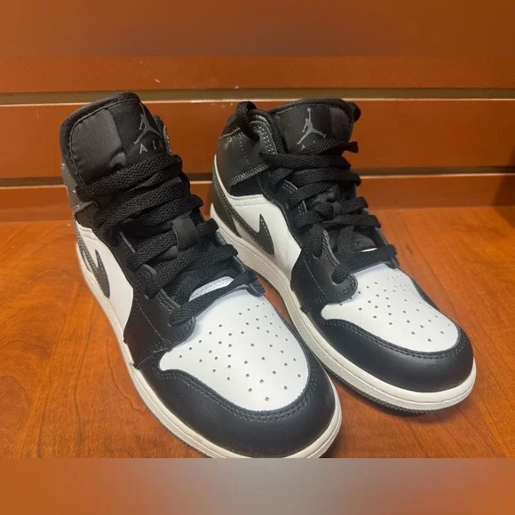 Nike Black and Gray High-Top Sneakers