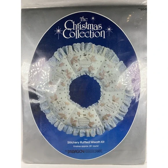NIP‎ Vtg 1985 Paragon Needlecraft The Christmas Collection 6849 HOLLY Wreath