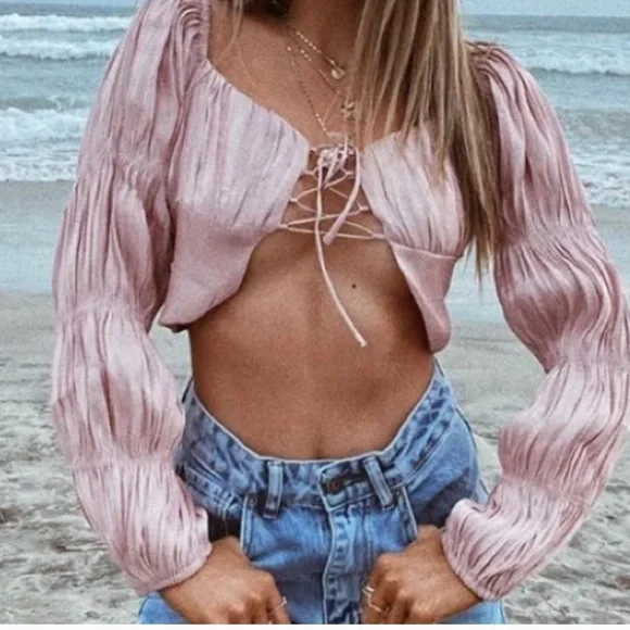 NWT Miss Lola Crop Top Puff Long Sleeve Front Tie Pink Size Small