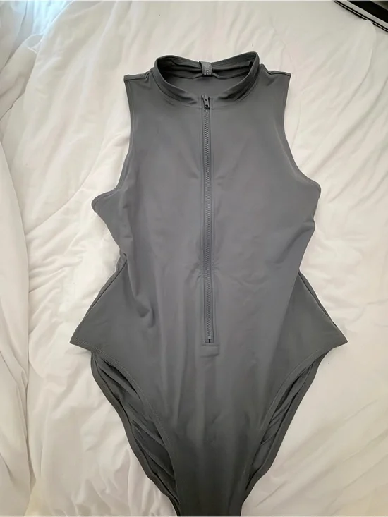 SKIMS Recycled Swim Sleeveless One Piece | Gunmetal | XL | Rare