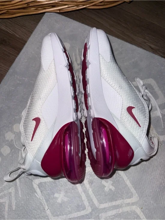 Girls Nike Air 270