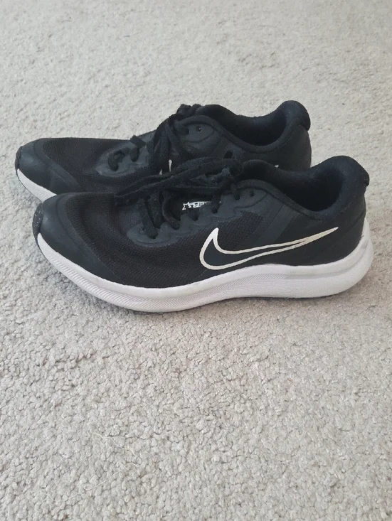 Nike Black and White Athletic Sneakers with Swoosh