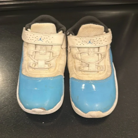 Nike Air Jordan sneakers. Good condition.