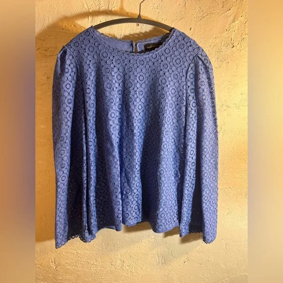 Banana Republic Periwinkle Blue Eyelet Long Sleeve Blouse scalloped lined NWOT