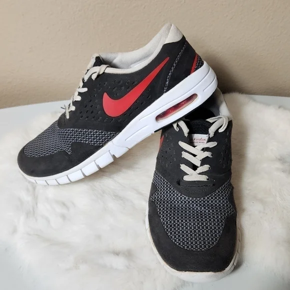 Nike SB Boys Eric Koston 2 Air Max Gray Red Sneakers-Size 6
