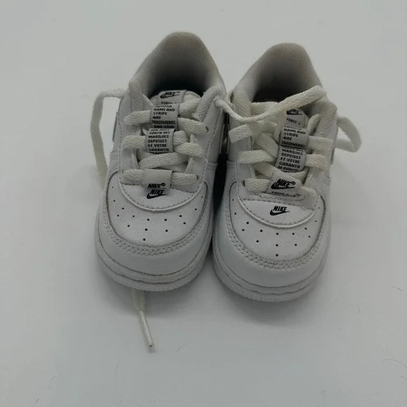 Nike Air Force One white unisex kids Athletics sneakers size 5C