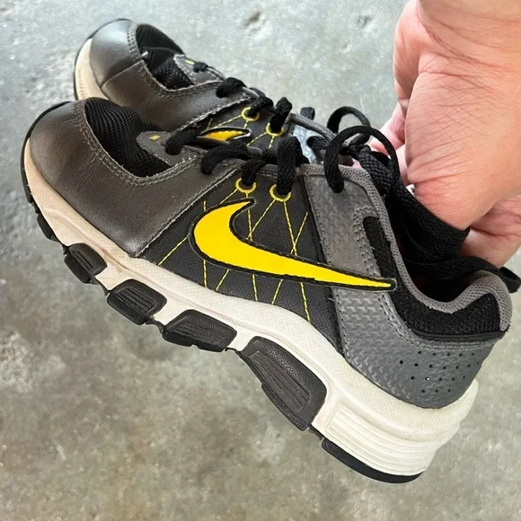Nike Kids' Black and Yellow Athletic Shoes