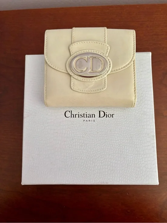 Christian Dior Vintage Cream Leather Bifold Wallet CD Logo Compact Wallet w/ Box