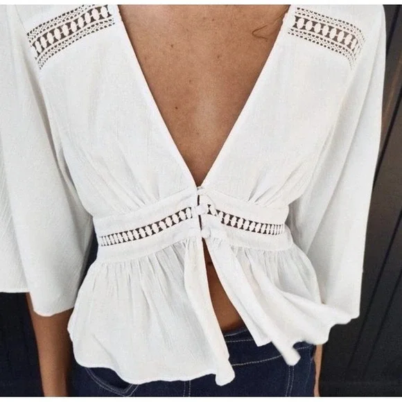 Zara blouse Crinkle Button Flare deep V-neck & delicate lace Women's Size Small