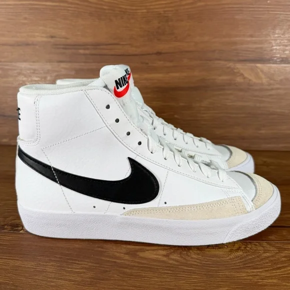 Nike Blazer‎ Mid ‘77 White Leather Sneakers Size 7Y Lace Up Shoes