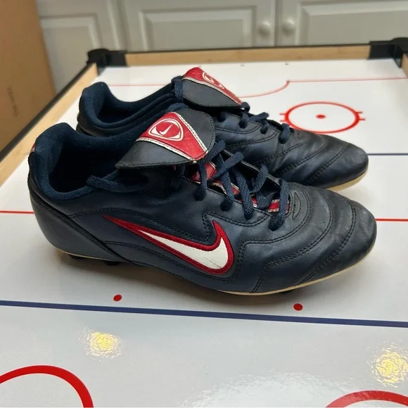 Vintage Nike Soccer Cleats Obsidian‎ Varsity Red White Men's Size 6
